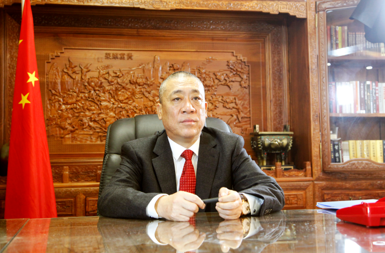 “发钱发到手软”的网红老板，河南明博体育官网董事长崔培军也来参会啦！